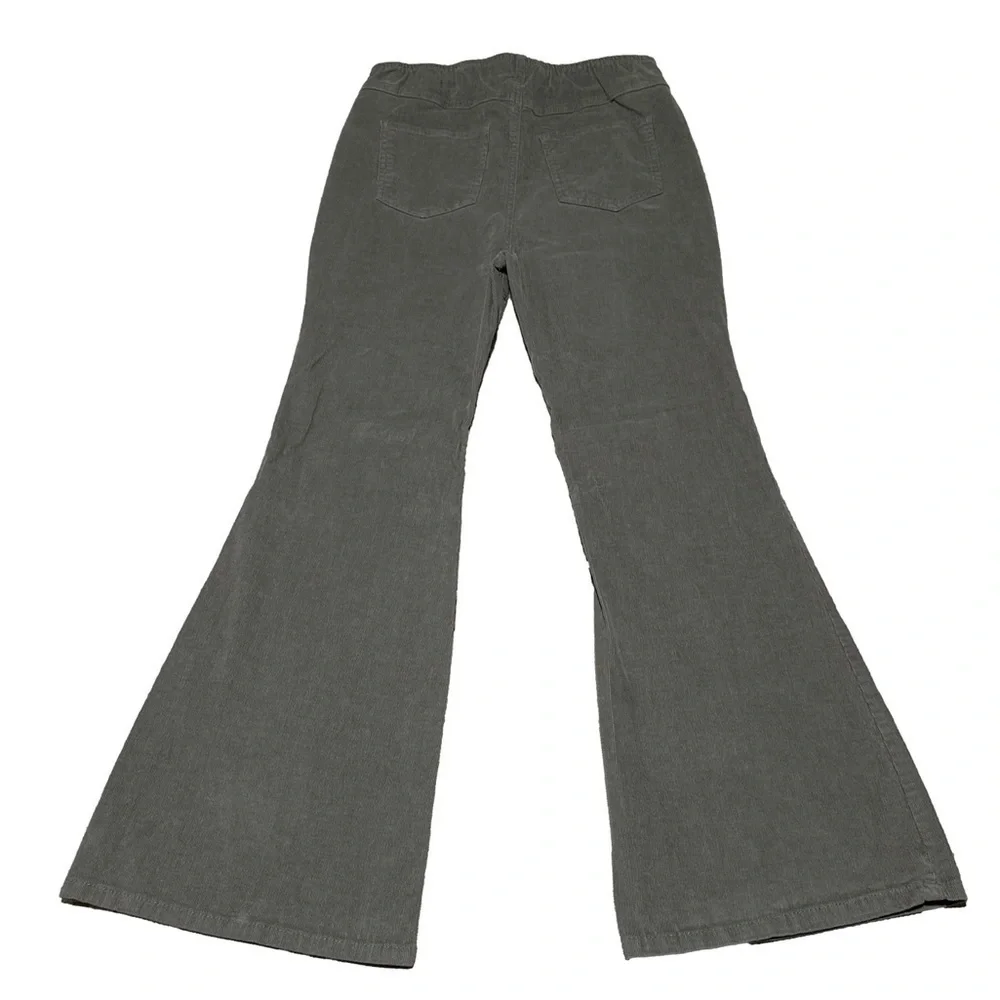 Corduroy bellbottoms - Picture 4 of 7